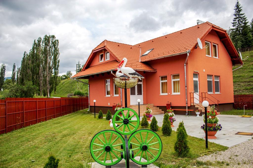 Picnic Panzio Bed & Breakfast Lunca de Sus Exterior photo