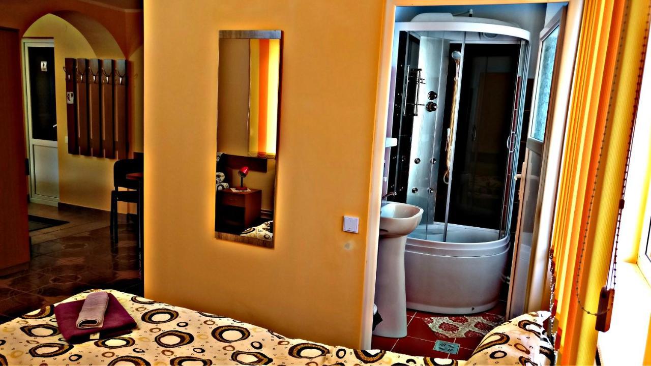 Picnic Panzio Bed & Breakfast Lunca de Sus Exterior photo