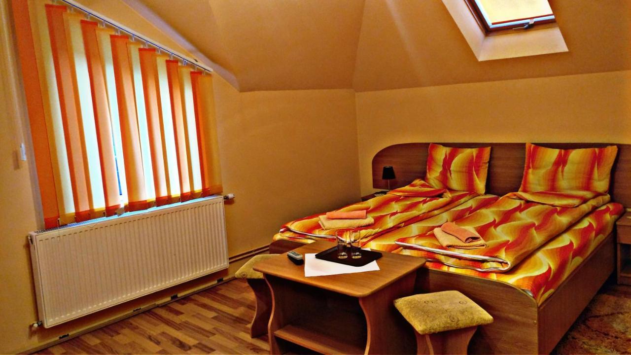 Picnic Panzio Bed & Breakfast Lunca de Sus Exterior photo