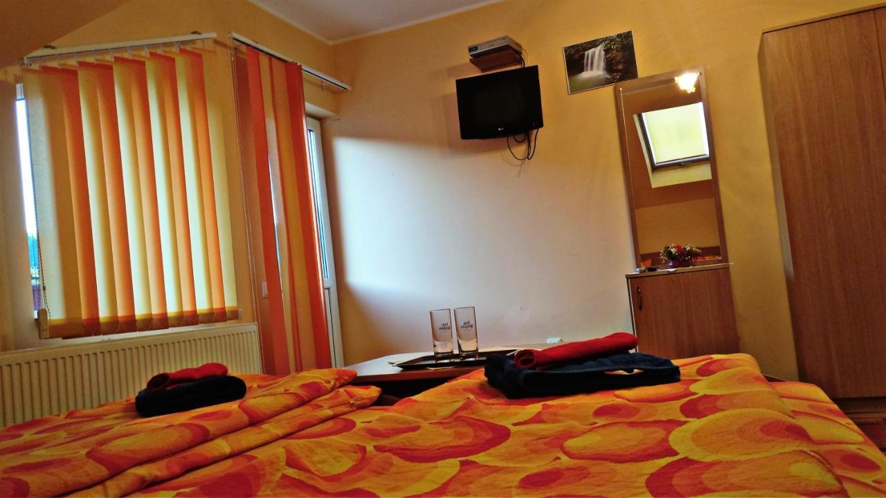 Picnic Panzio Bed & Breakfast Lunca de Sus Exterior photo