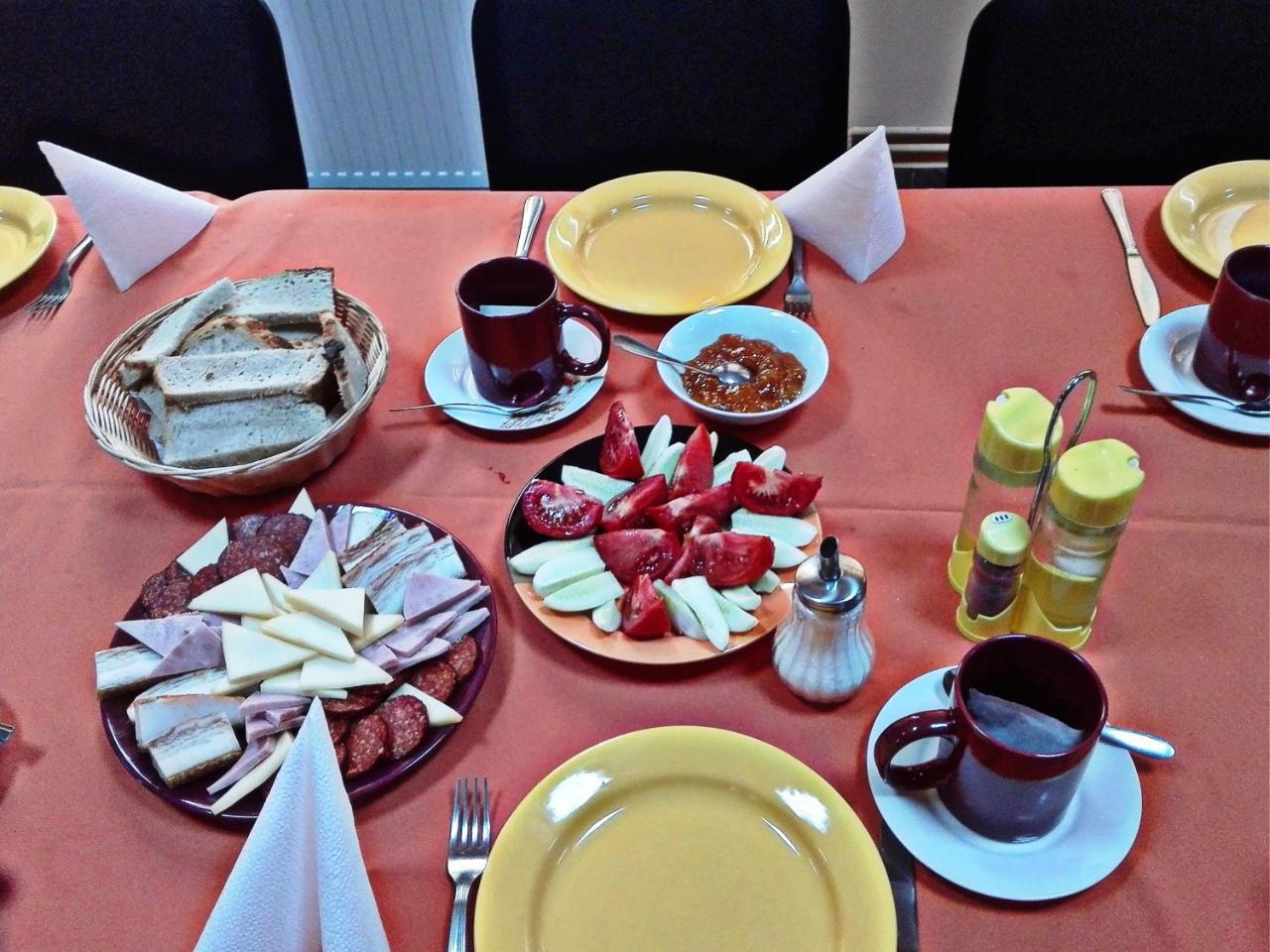Picnic Panzio Bed & Breakfast Lunca de Sus Exterior photo